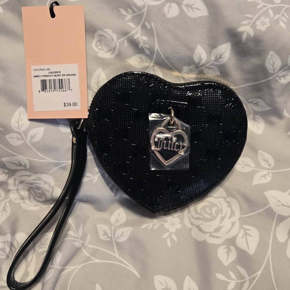 Juicy Licorice NWT Heart Shaped Wristlet